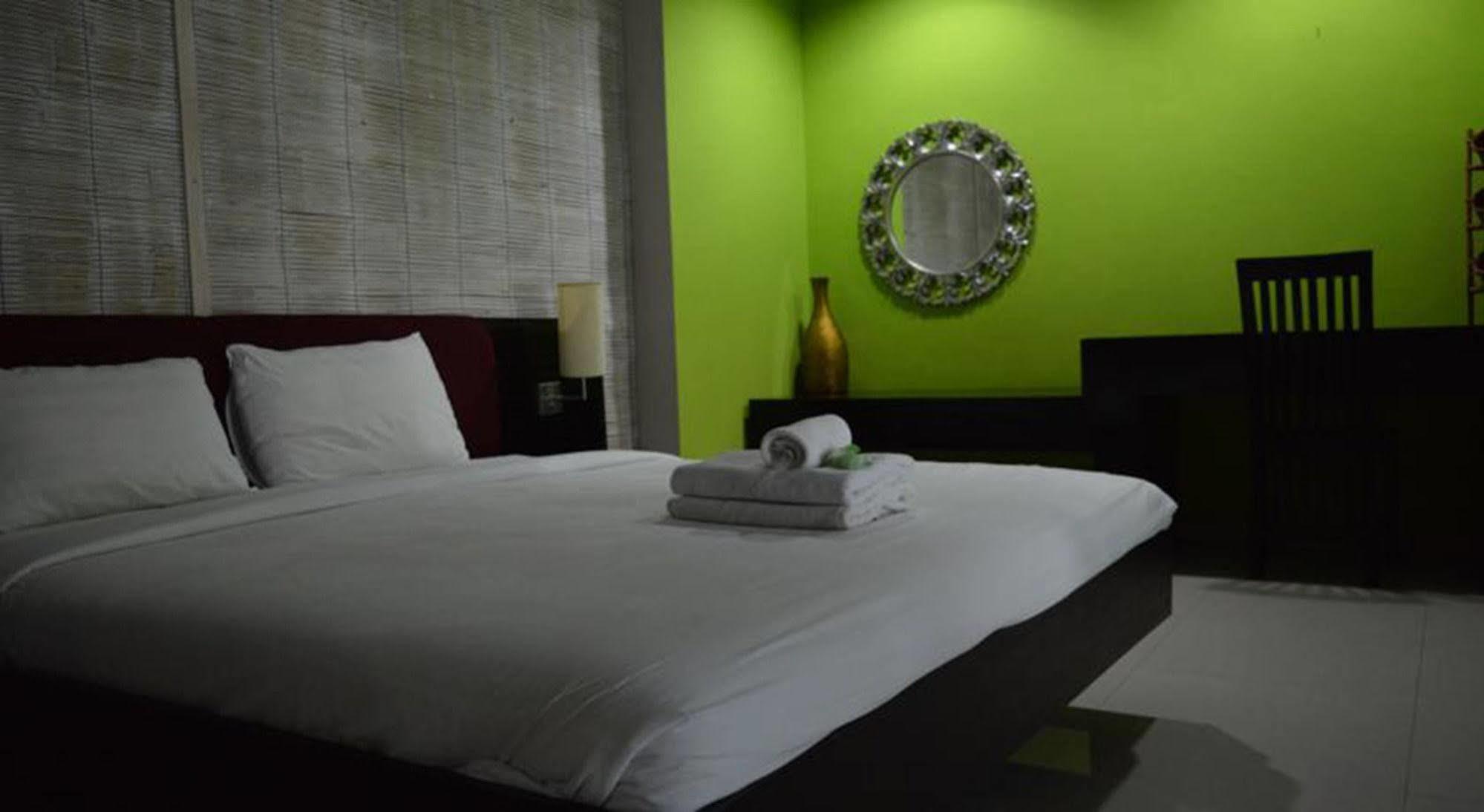 Marinos Place Legian Kültér fotó