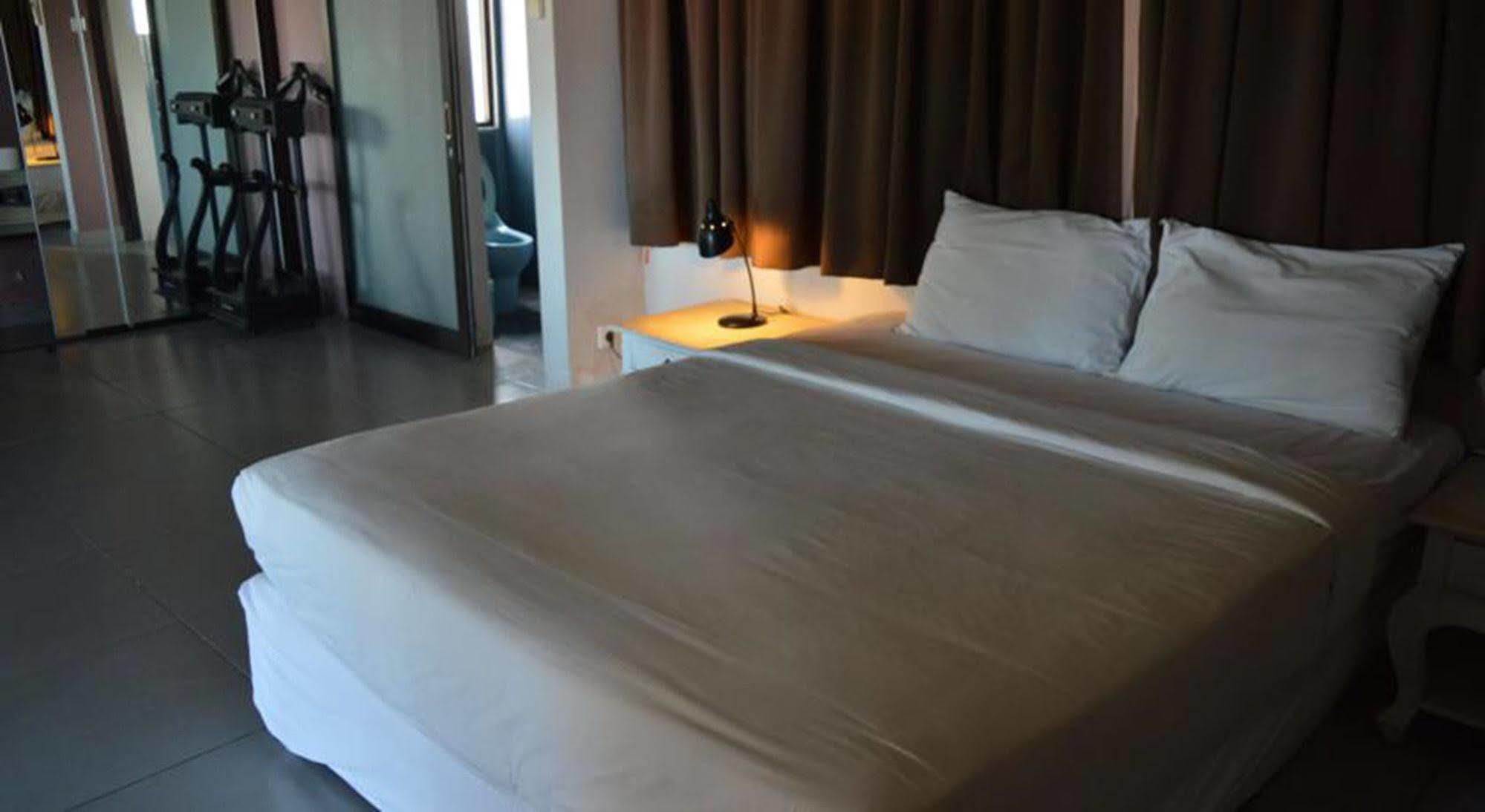 Marinos Place Legian Kültér fotó