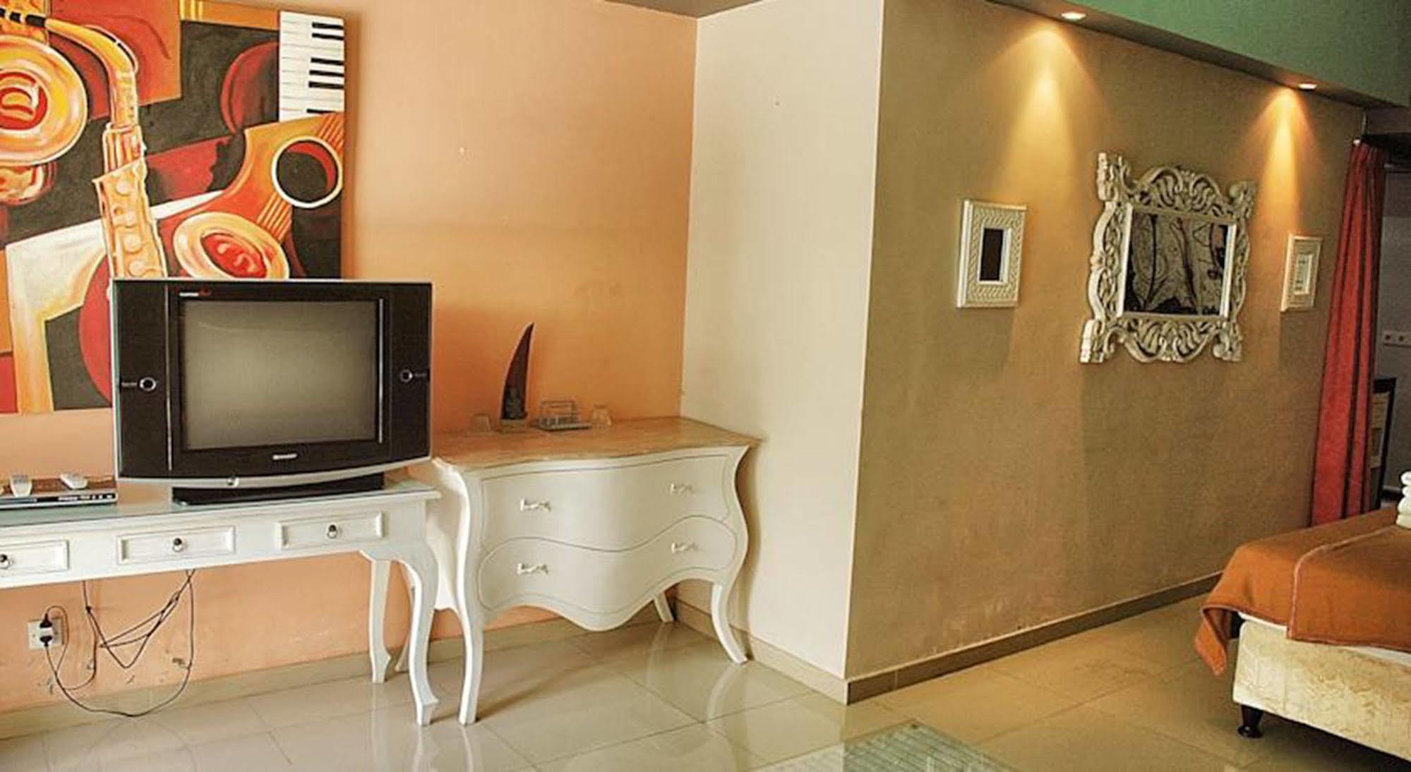 Marinos Place Legian Kültér fotó